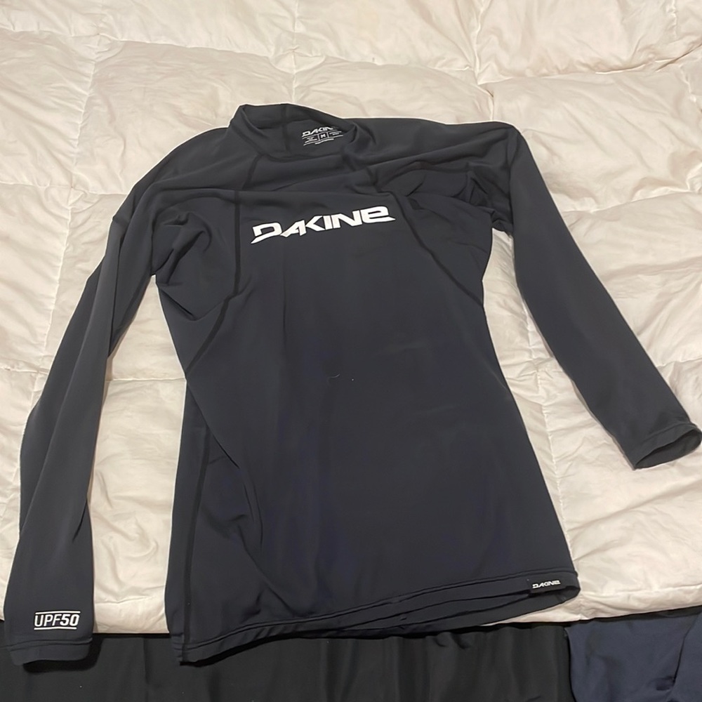 Dakine Medium Black Long Sleeve Rashguard